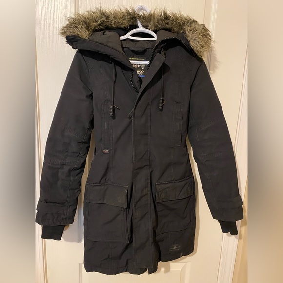 Aritzia TNA Bancroft Parka - Picture 1 of 3